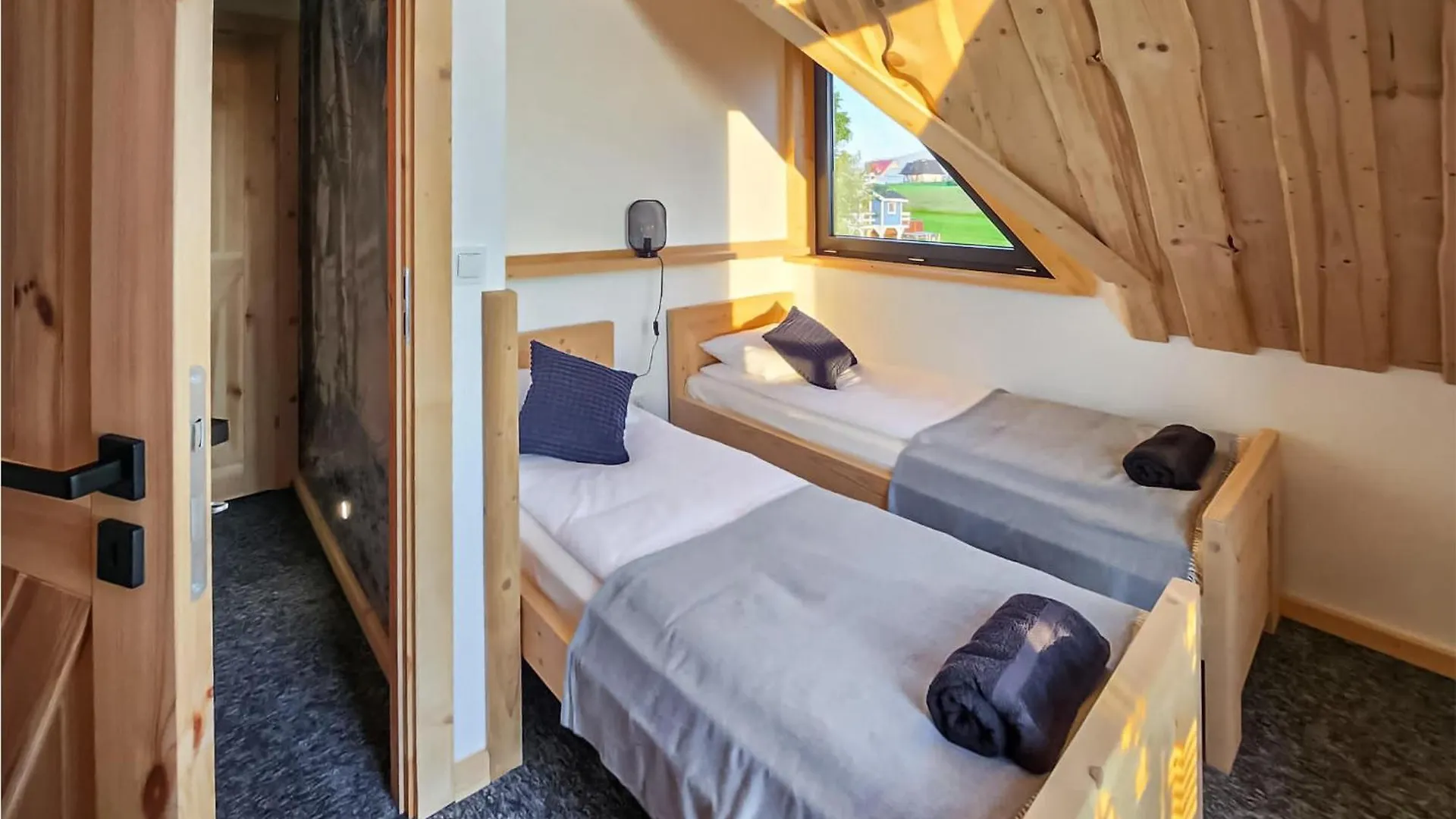 Cozy Home In Zakopane With Wifi Feriehus