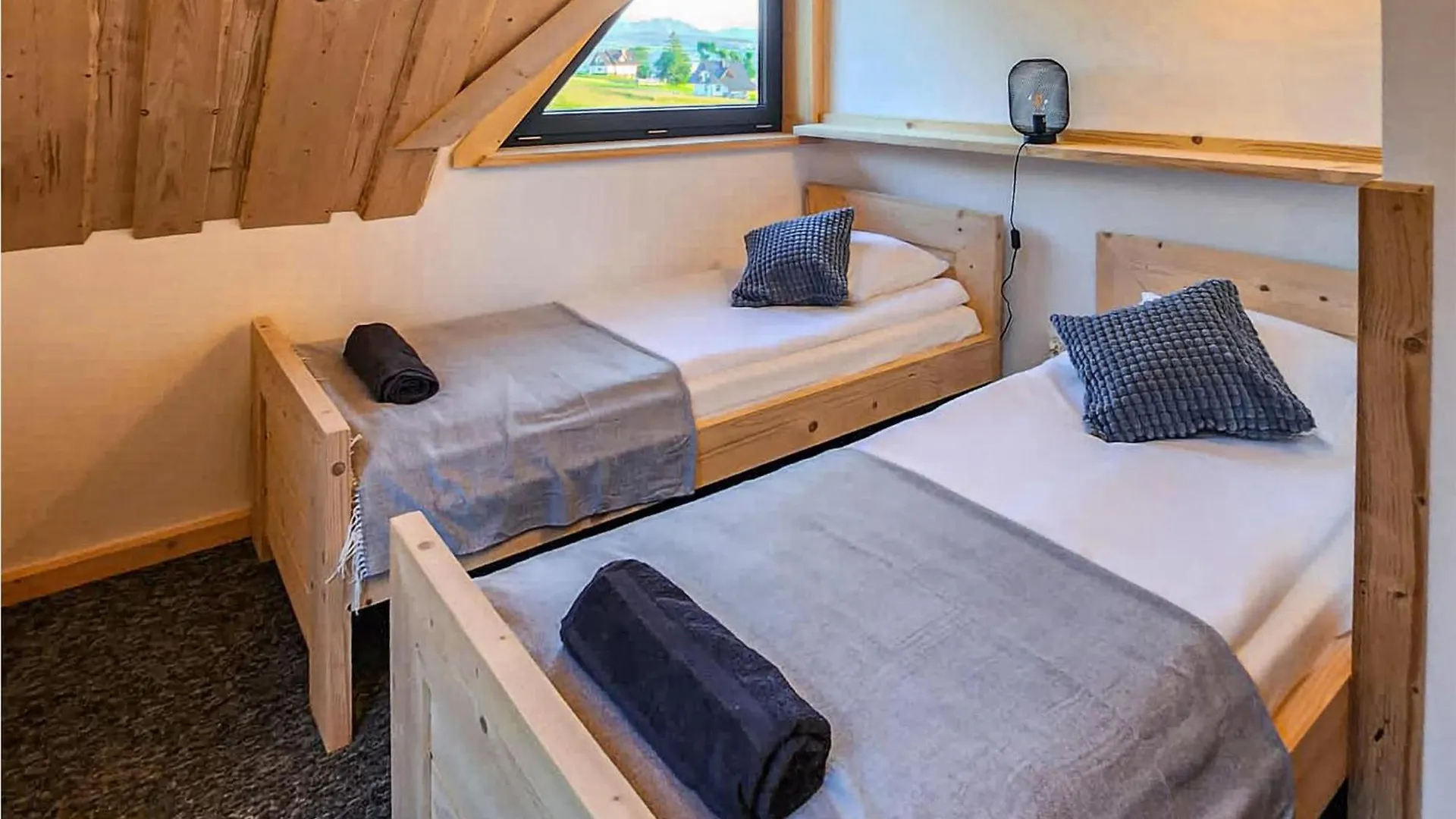 Cozy Home In Zakopane With Wifi 0*,